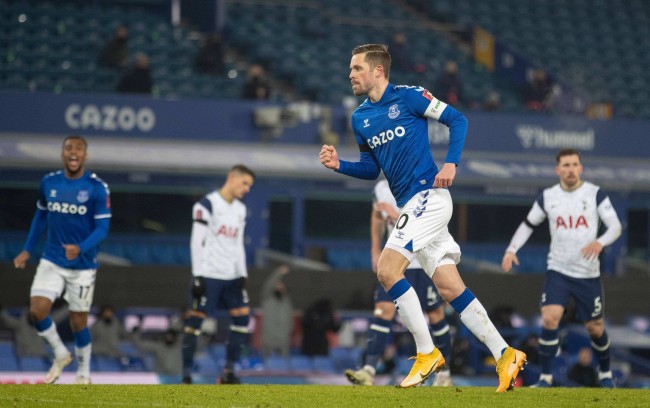 士的不当行 士的不当行